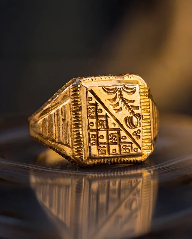Luxury Gold Solitaire Ring